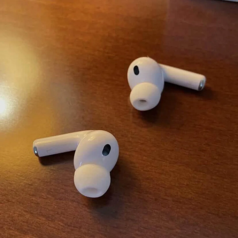 Apple AirPods Pro with Charging Case - White